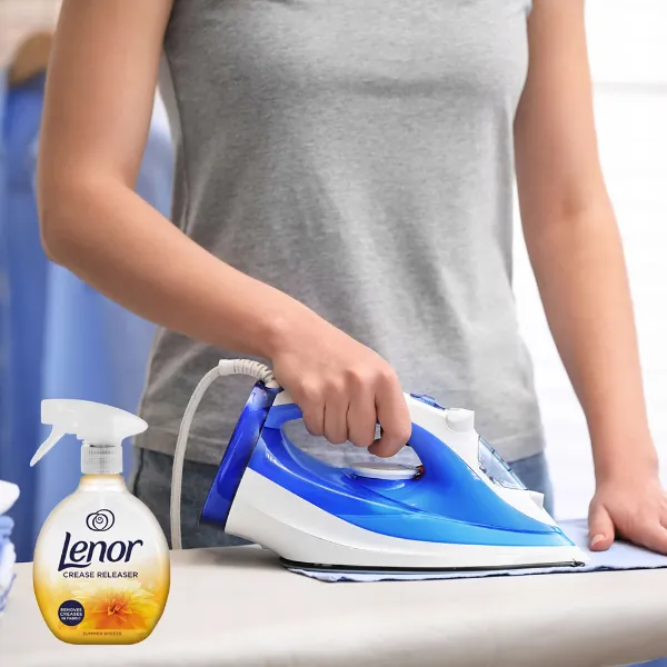 Lenor gyűrődés kisimító spray 500ml Summer Breeze termékhez kapcsolódó kép