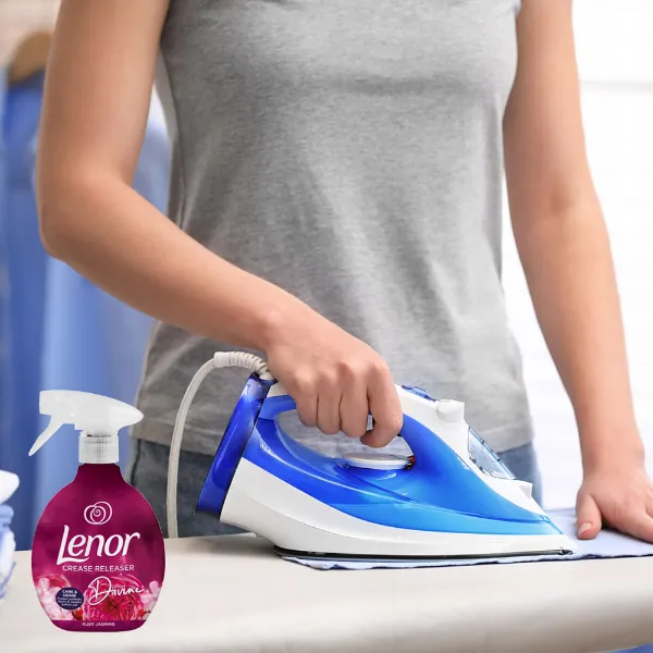 Lenor gyűrődés kisimító spray 500ml Ruby Jasmine termékhez kapcsolódó kép