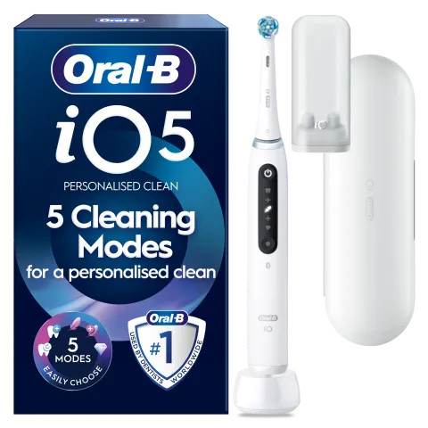 Oral-B iO 5 Elektromos Fogkefe | Fehér | 1 db Fogkefefej | Prémium Utazótok termékhez kapcsolódó kép
